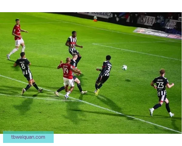 底线视角下约克雷斯惊艳破门诠释射手本色与球队胜利点燃全场激情